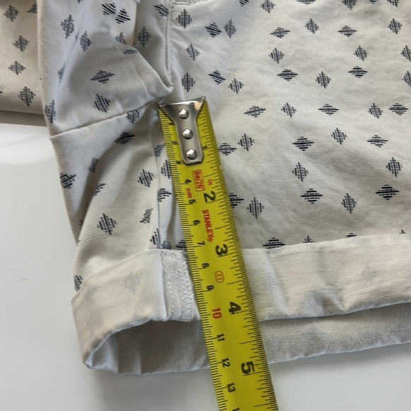 (10) Banana Republic Shorts - Picture 8 of 10